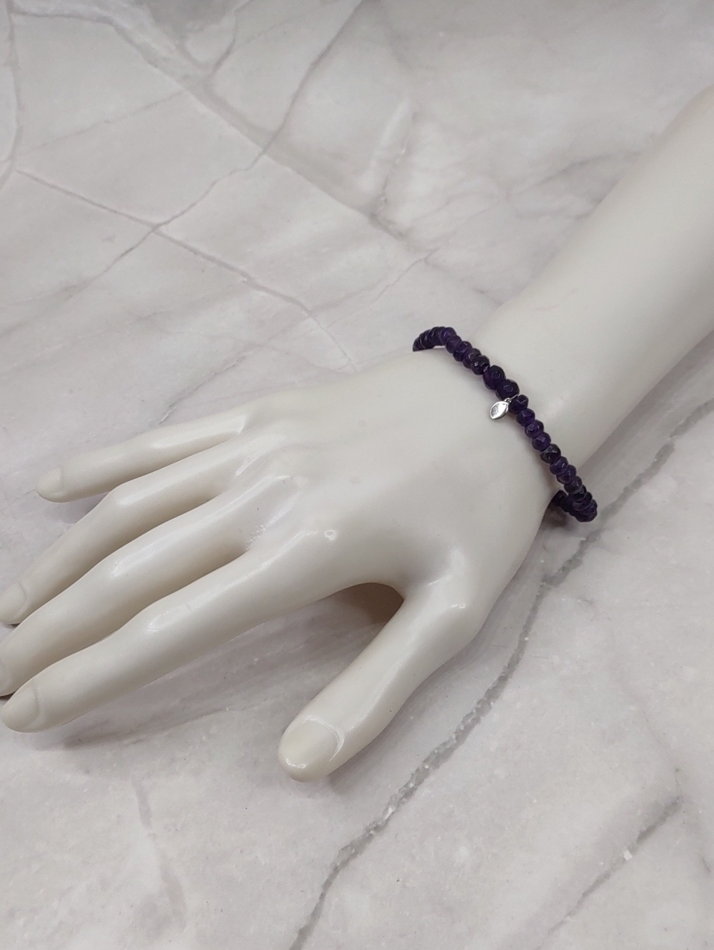 Faceted Amethyst Gemstone Stretch Bracelet